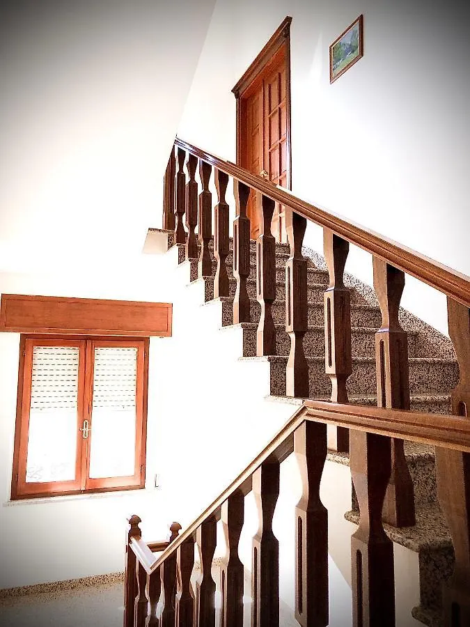 Casa Vacanze Sanseveria トルトリ 0*,